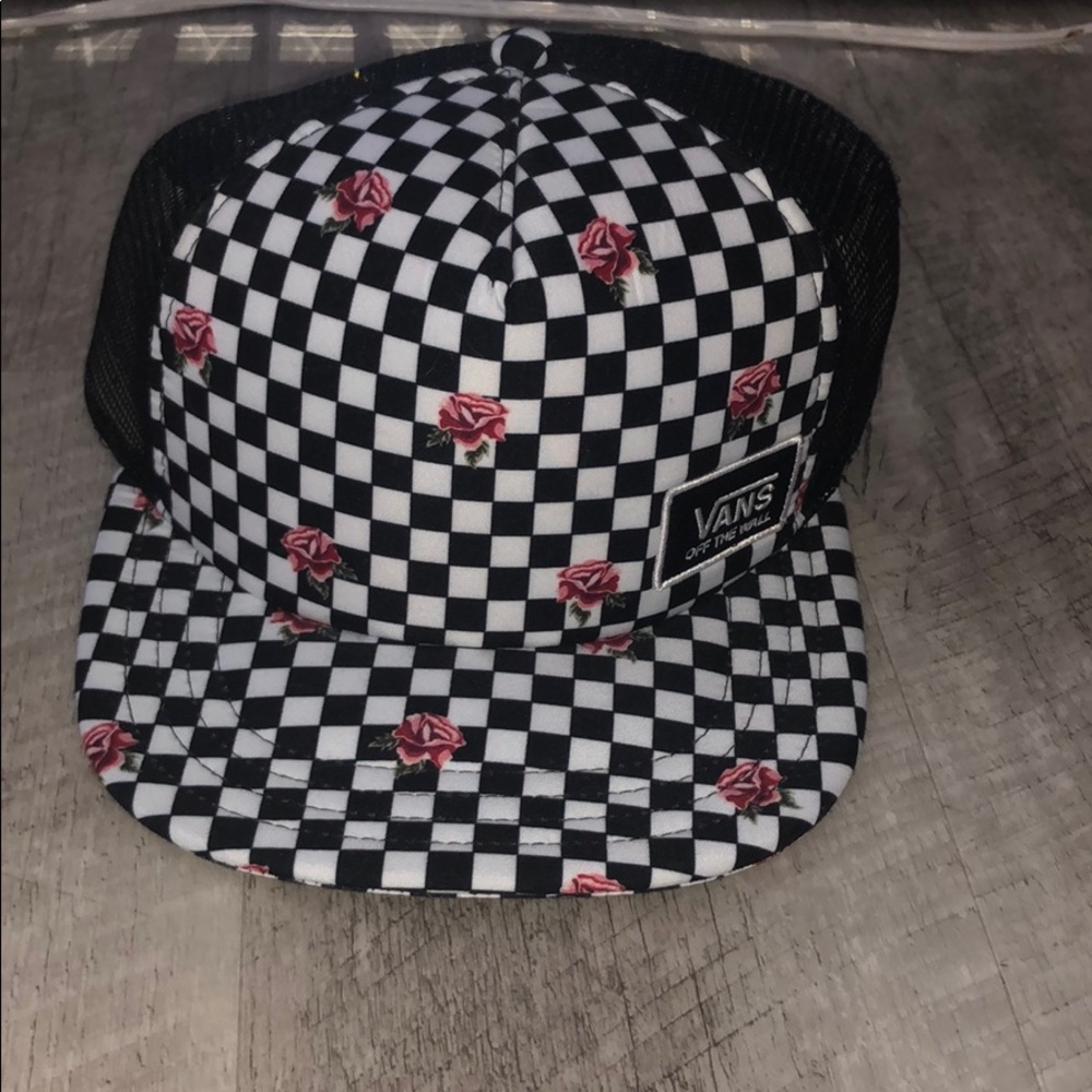 Vans checked hat. New worn with tags.
